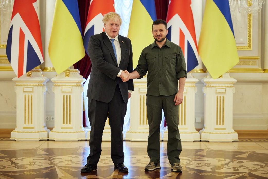 Борис був першим лідером країни G7, який відвідав Україну після 24 лютого / фото president.gov.ua Борис був першим лідером країни G7, який відвідав Україну після 24 лютого / фото president.gov.ua