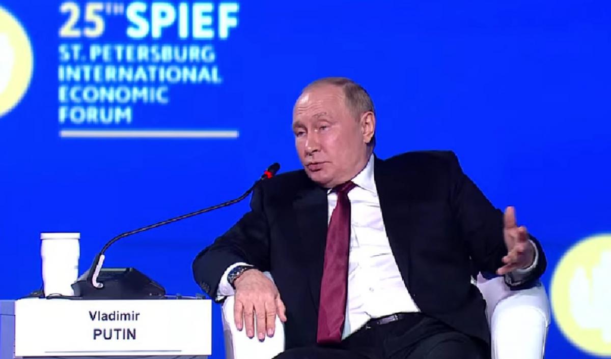 У Росії ніяк не можуть визначитися, як ставиться до неминучої євроінтеграції України / скріншот У Росії ніяк не можуть визначитися, як ставиться до неминучої євроінтеграції України / скріншот