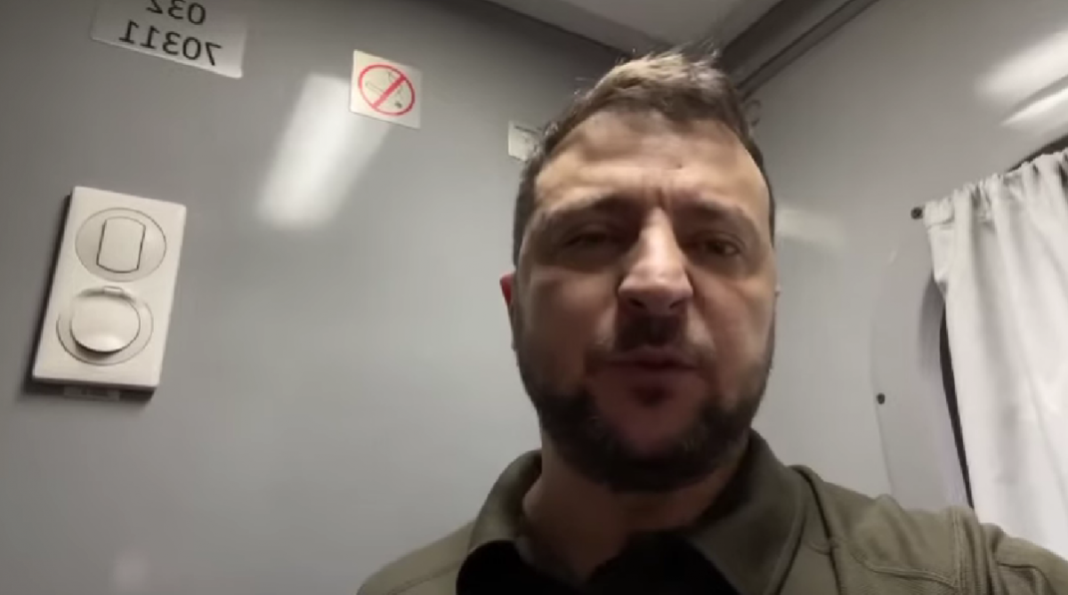 Зеленский записал видео с поезда / скриншот видео Зеленский записал видео с поезда / скриншот видео