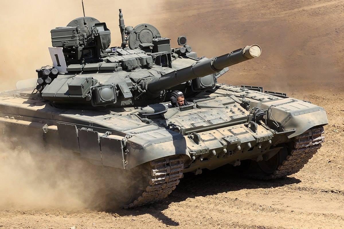 Медведєв збрехав про танки Т-90 / фото Міноборони РФ