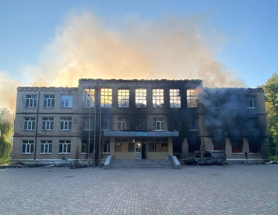 Оккупанты уничтожили школу в Авдеевке / фото t.me/pavlokyrylenko_donoda