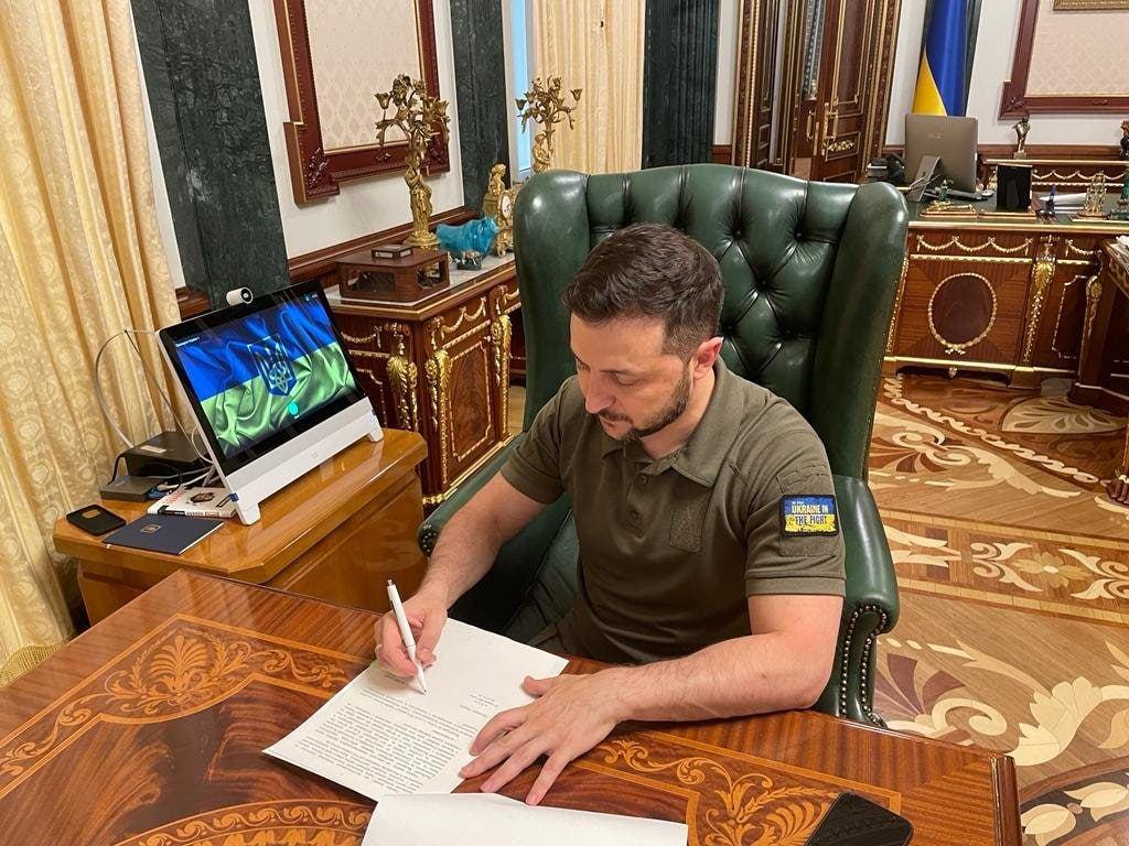 Zelensky signed the law on the ratification of the Istanbul Convention / photo instagram.com/zelenskiy_official/