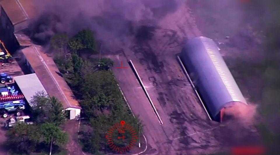 Ukrainian artillery found enemy equipment in the hangar / screen video