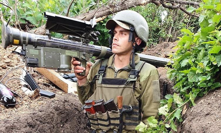 Тамерлан одного разу влучив у ворожий літак / фото 128-а Закарпатська бригада Тамерлан одного разу влучив у ворожий літак / фото 128-а Закарпатська бригада