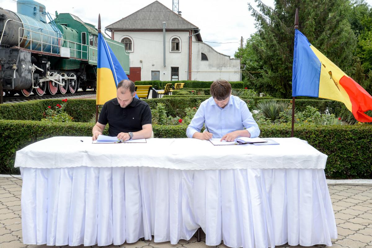 Україна і Молдова підписали меморандум про залізничне сполучення / фото midr.gov.md Україна і Молдова підписали меморандум про залізничне сполучення / фото midr.gov.md