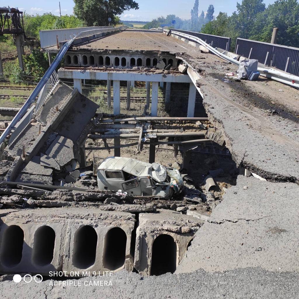 Damaged bridge / photo Sergey Gaidai / Lugansk Regional State Administration