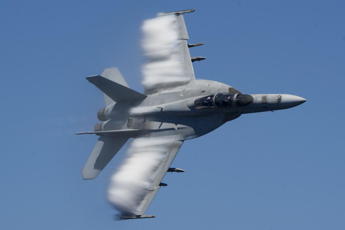Истребитель F/A-18 Super Hornet / Фото - US Air Force