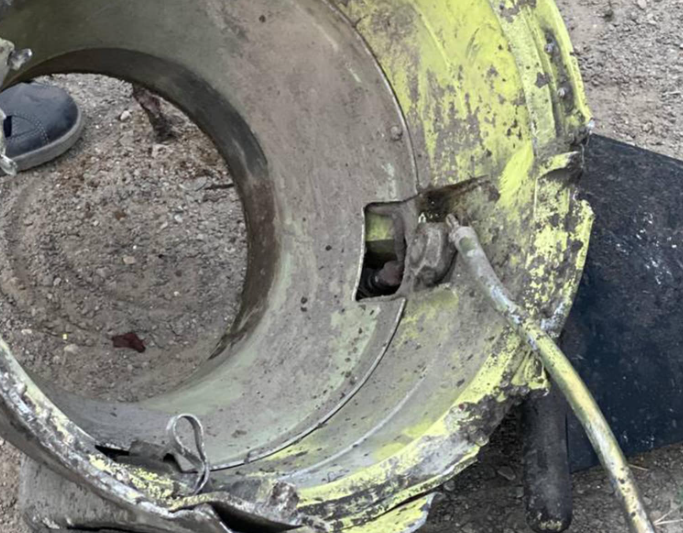 Через масований ракетний удар супротивника на Дніпропетровщині пошкоджено будівлі та багато машин / facebook.com/MNSDNE Через масований ракетний удар супротивника на Дніпропетровщині пошкоджено будівлі та багато машин / facebook.com/MNSDNE