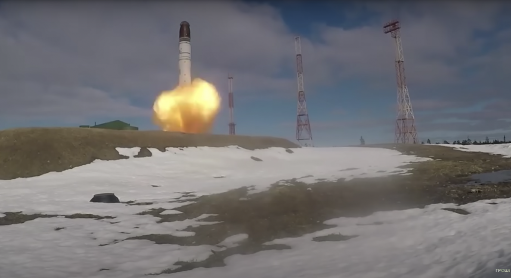 Булава ракета. Сармат и воевода. Сармат сатана 2. Рс-28 сармат пуск. Полет сармата ракеты.