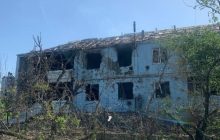 В Запорожской области на поселок два часа безостановочно сыпались российские снаряды: фото последствий атаки