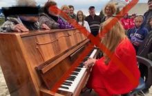 У Туреччині скасували концерт піаністки Лисиці: вона виступала на руїнах Маріуполя