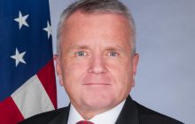 Россия не должна разрывать дипломатические связи с Америкой - посол США