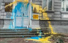 Художник у Криму тицьнув носом росіян в окупацію - історія отримала продовження (відео)