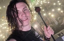 Российский певец Абрамов попал в смертельное ДТП: машина загорелась