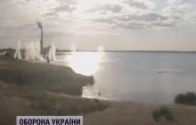 Удар оккупантов по воде напугал украинцев под Донецком - поднялись водяные столбы (видео)