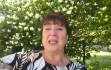 Солистка "Лисапетного батальона" впервые рассказала, что потеряла сына и мужа