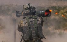 Шведський гранатомет АТ4, який рве техніку окупантів на шматки: що це за зброя