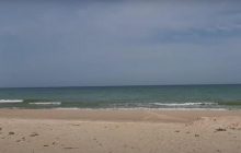 Больно смотреть: безлюдные и оккупированные Кирилловку и Бердянск показали на видео