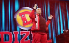 Зірка "Дизель шоу" Крутоголов розповів про приліт ракети поруч з його будинком