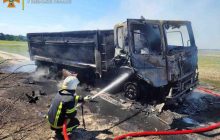 Под Киевом грузовик подорвался на мине оккупантов (фото)