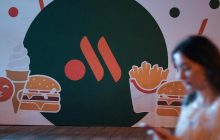 В России оскандалились из-за краденого логотипа "заменителя" McDonald's