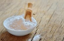 Где применять соду дачникам: 8 вариантов использования в огороде