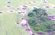 Українські десантники ефектно знищили російський бронетранспортер (відео)