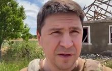 Подоляк побував у Херсонській області та показав, навіщо Україні далекобійна зброя