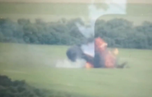 На Донеччині українські воїни майстерно "приземлили" російський вертоліт Мі-35М (відео)