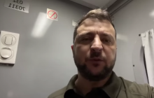 Зеленский подытожил свой визит на юг Украины "почти утренним" видео из поезда
