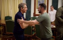 Зеленского посетил известный голливудский актер и назвал его своим героем (фото, видео)