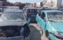 Оккупанты превратили рынок "Азовский" в Мариуполе в автокладбище (фото)