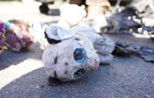 Кременчужанка довела до сліз піснею в пам'ять про загиблих у місцевому ТЦ 27 червня (відео)