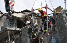 Кількість загиблих у зруйнованому ракетою будинку в Миколаєві зросла до 5 (фото)