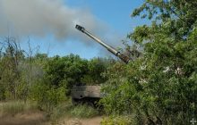 Успішно працюють на передовій: Залужний показав польські гаубиці "Краб" (фото)