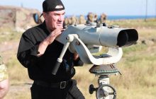 "Где там наш Севастополь?!": Данилов прокомментировал освобождение острова Змеиный (фото)