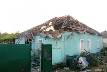 У Харківській області росіяни накрили з артилерії село: поцілили у житлову забудову