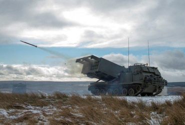 Великобритания подарит Украине дальнобойную артиллерию - Джонсон
