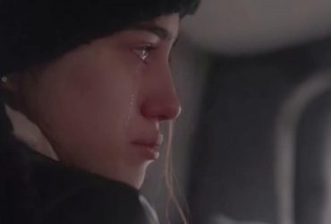 Павло Зібров довів до сліз новою піснею про війну, а в кліпі показав зруйновані міста (відео)