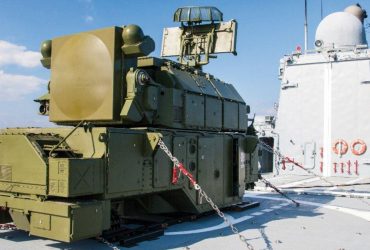Дожилися: Росія почала прикручувати сухопутні ЗРК Тор на кораблі (фото)