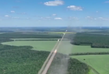 Дрон заснял работу украинских штурмовиков Су-25 по целям врага: уникальное видео