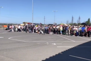 Гуманитарный ад: оккупанты устроили для мариупольцев голодные игры (видео)