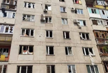 На Луганщині окупанти за добу знищили ТЦ і десятки будинків (фото)