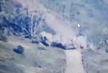 Горить-палає: бійці волинської бригади видовищно знищили російський танк (відео)