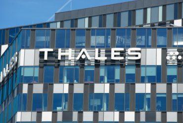 После скандала французский гигант Thales продаст свой бизнес в России