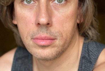 Максим Галкин назвал Михалкова "пургоносом": "У него в голове большой мохнатый шмель"
