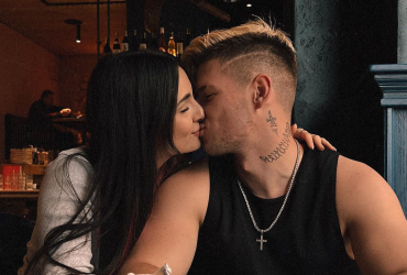 Трінчер показала інтимне відео з нареченим: Давно хотіла це зняти