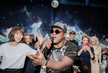 Помер виконавець пісні Шоколадний заєць П'єр Нарцис