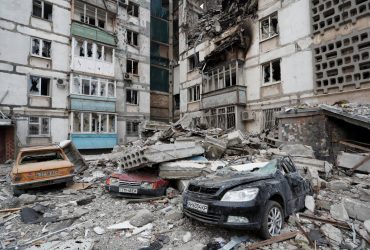 Окупанти пропонують жителям Маріуполя розбирати завали за їжу та воду