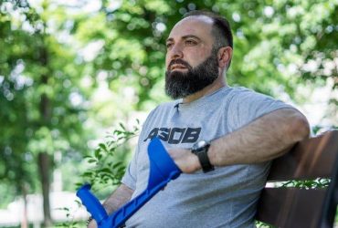 Це було божевілля: інструктор полку Азoв розказав, як витягали поранених з Азовсталі